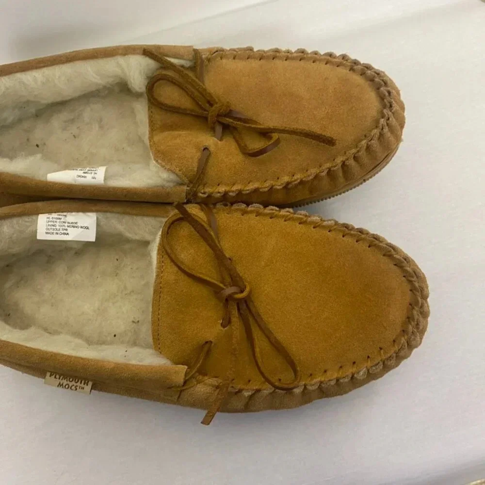 NWOT 100% Merino Wool Leather Plymouth Moccasins
